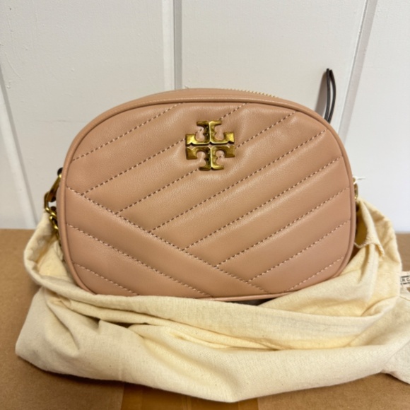 Tory Burch Kira Chevron Small Camera Bag - Devon Sand - Picture 5 of 6